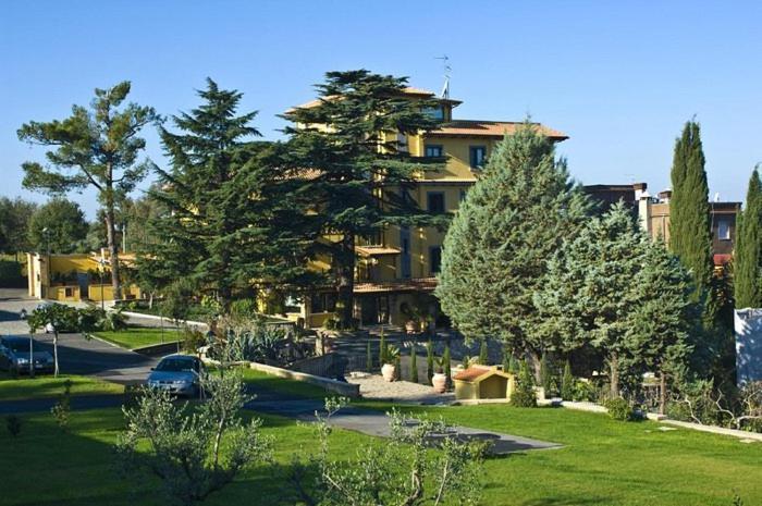 Green Hotel Poggio Regillo Frascati Eksteriør billede