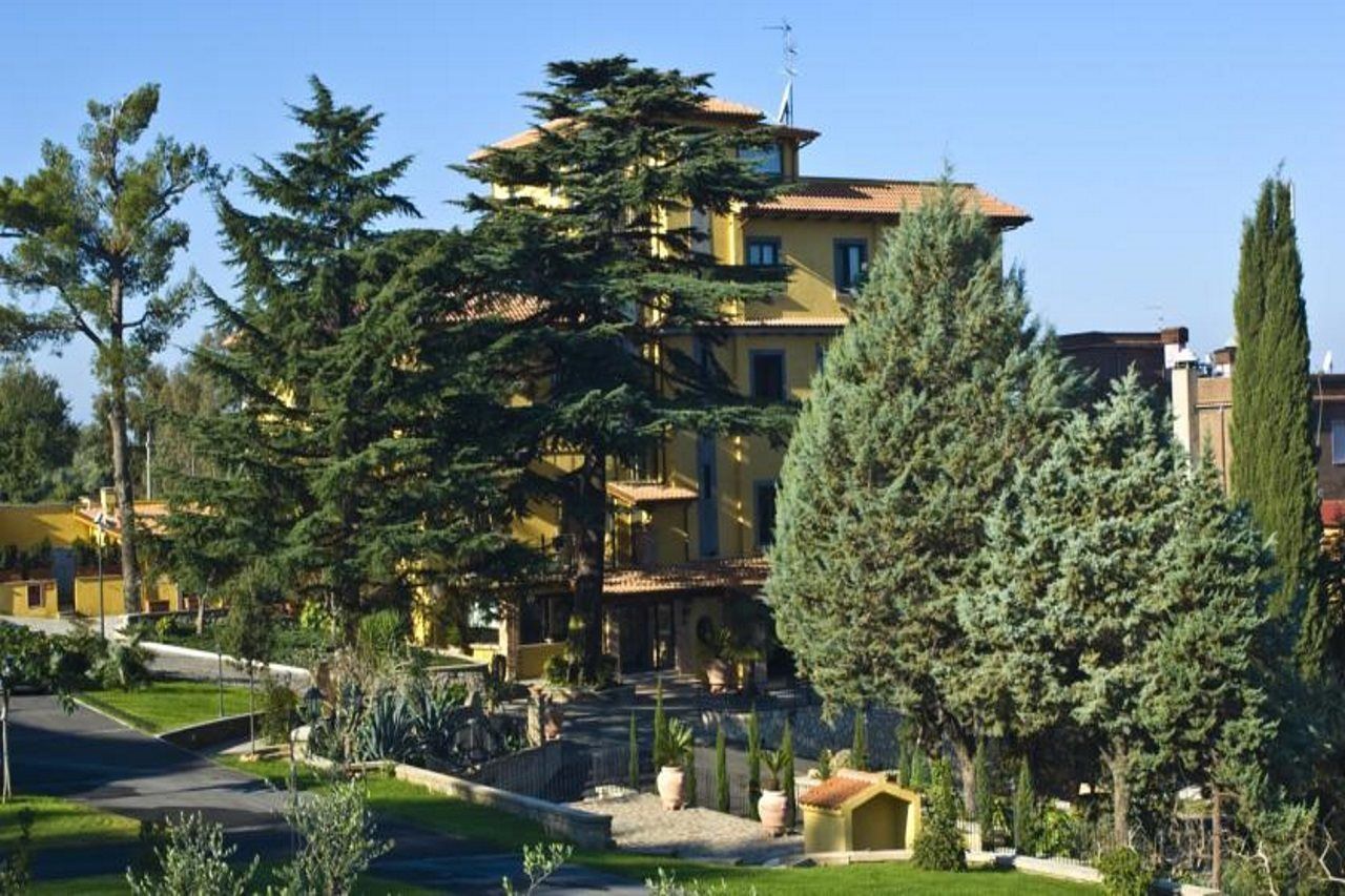 Green Hotel Poggio Regillo Frascati Eksteriør billede